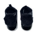 Black shoe with faux fur (6-9 Months)